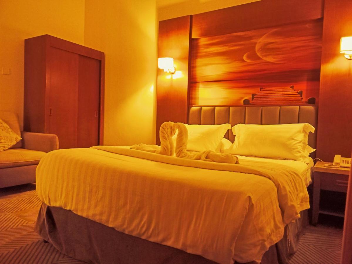 Taraf Yanbu 2 Aparthotel Exterior foto