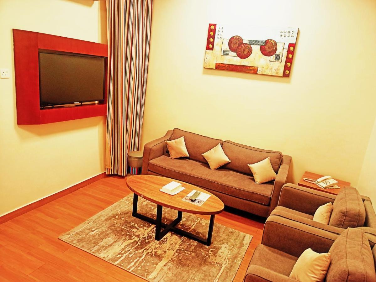 Taraf Yanbu 2 Aparthotel Exterior foto